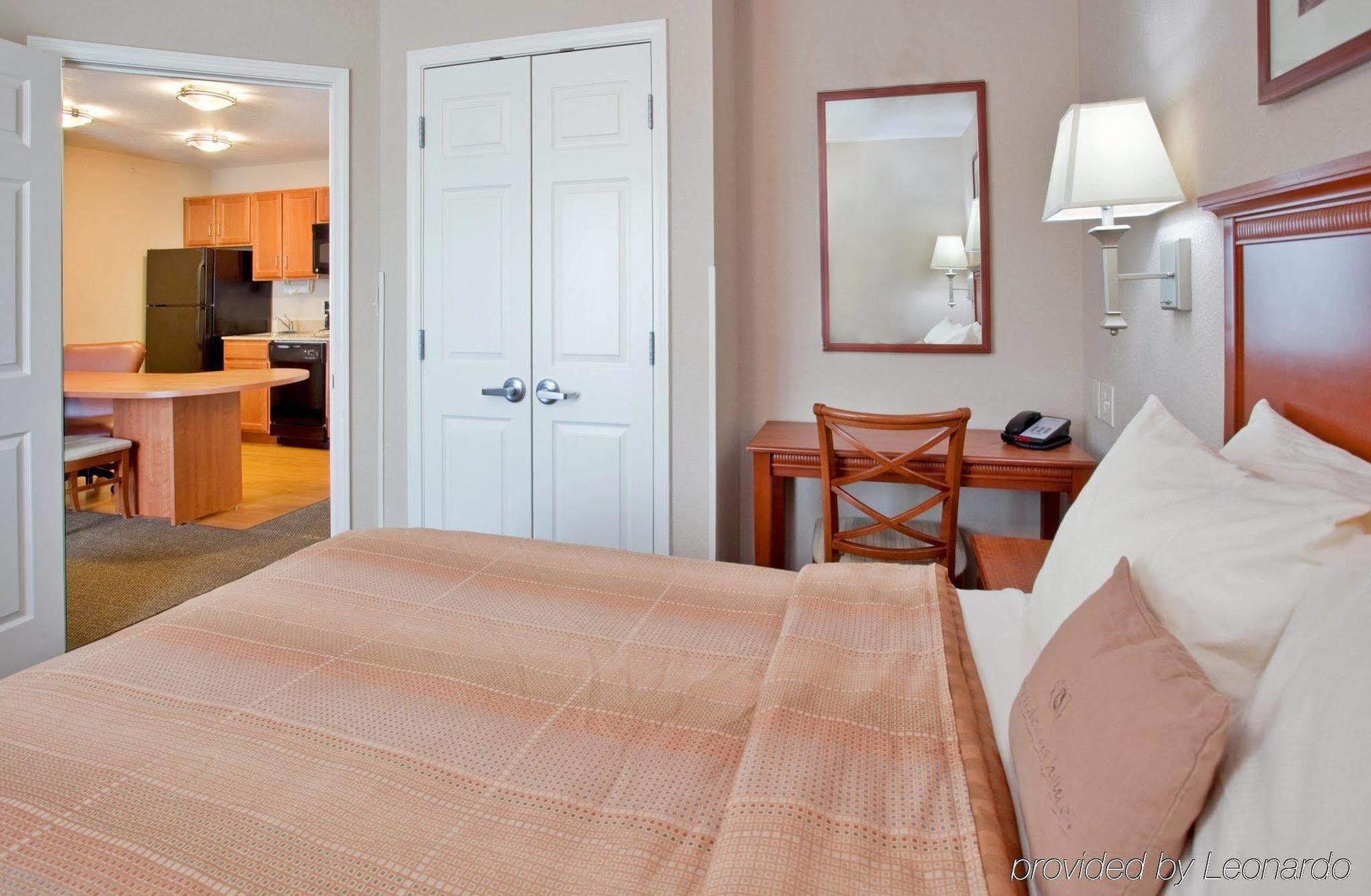 Candlewood Suites Kansas City Airport Szoba fotó