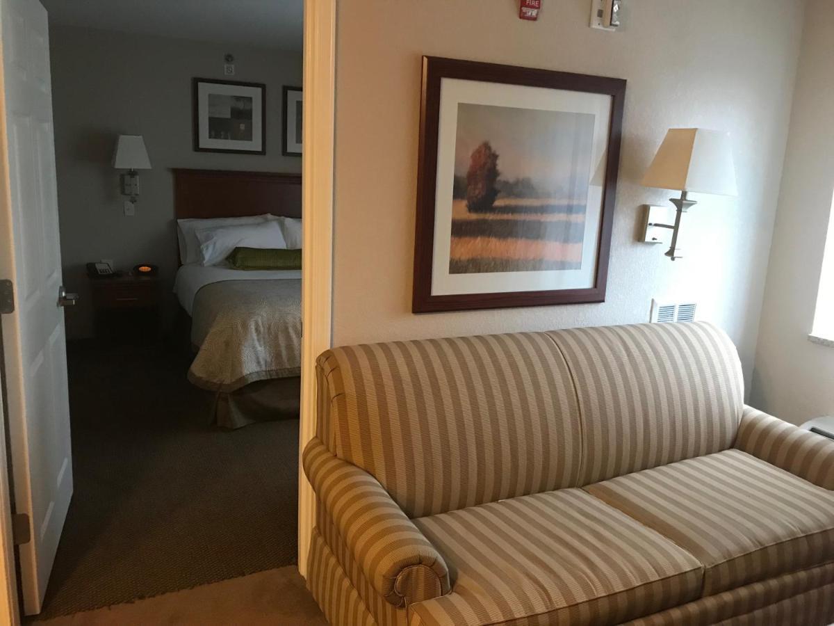Candlewood Suites Kansas City Airport Kültér fotó